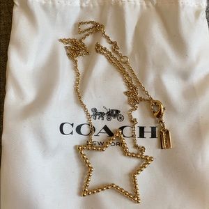 ⭐️⚡️Coach star necklace authentic⚡️⭐️